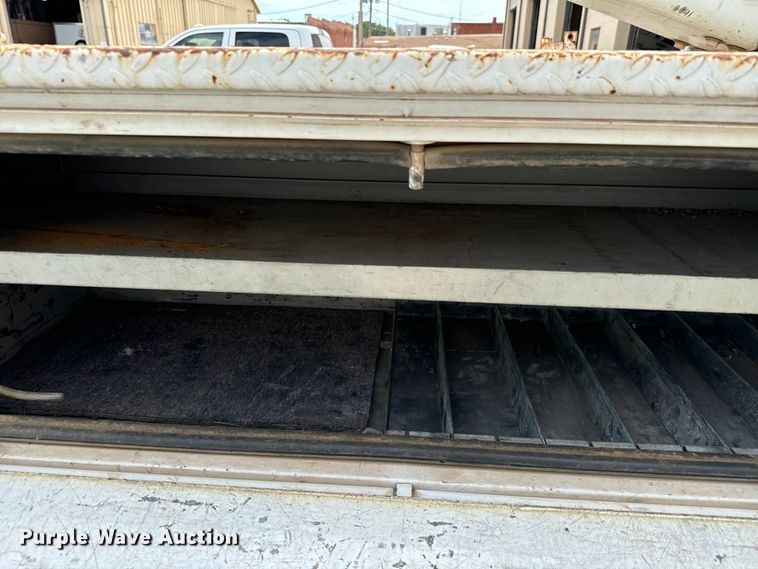 image for item NQ9624 2015 Ford F550 Super Duty bucket truck