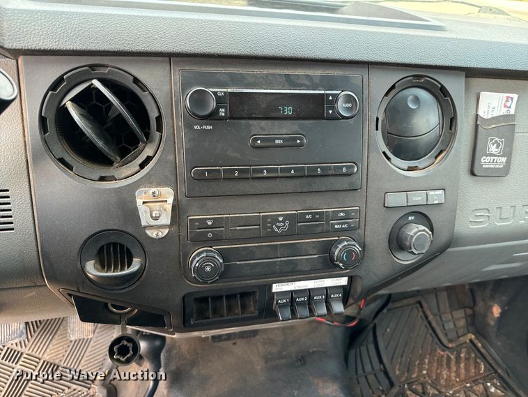 image for item NQ9624 2015 Ford F550 Super Duty bucket truck