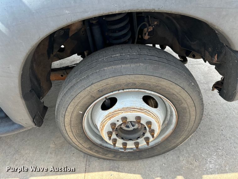 image for item NQ9624 2015 Ford F550 Super Duty bucket truck