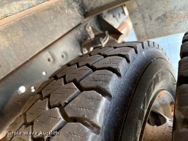 image for item NQ9624 2015 Ford F550 Super Duty bucket truck