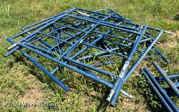 image for item NQ9639 Metal tech Saferstack scaffolding 