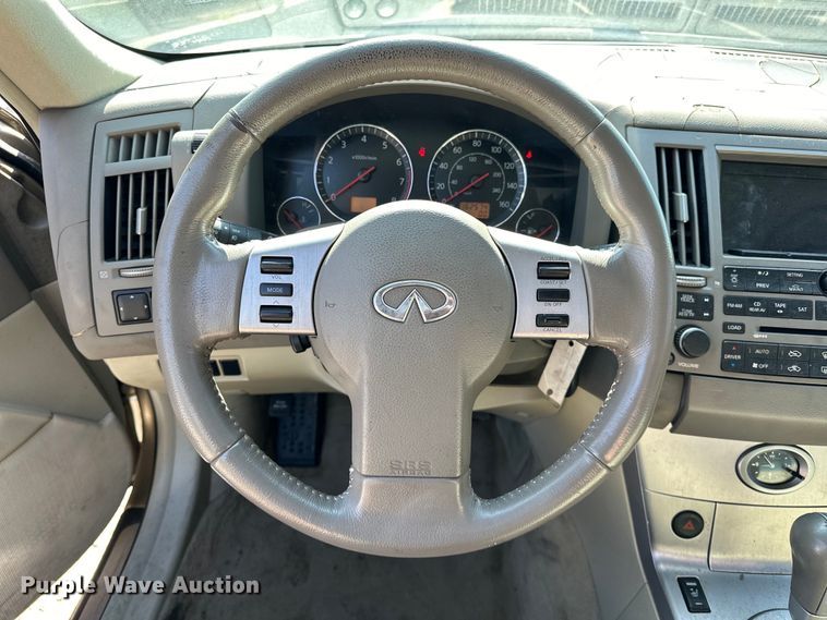 image for item NR9855 2003 Infiniti FX35 SUV