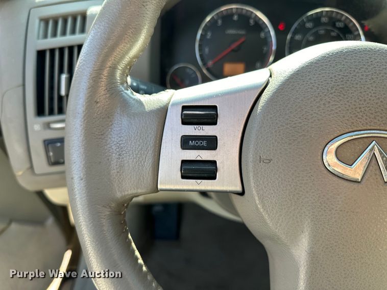 image for item NR9855 2003 Infiniti FX35 SUV