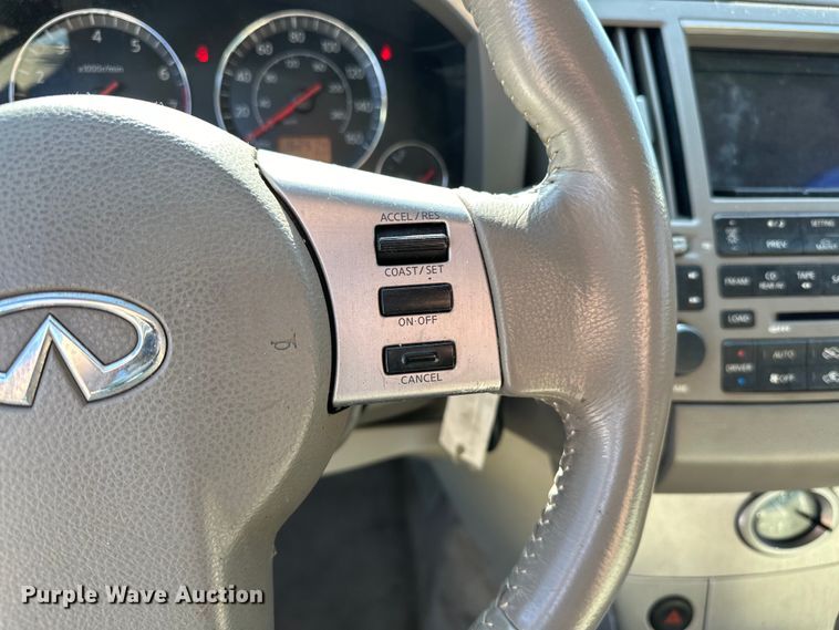 image for item NR9855 2003 Infiniti FX35 SUV