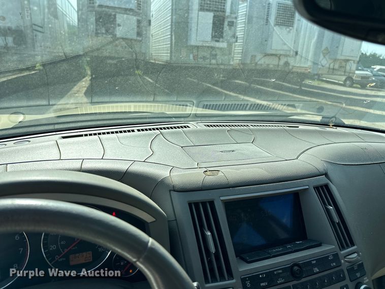 image for item NR9855 2003 Infiniti FX35 SUV