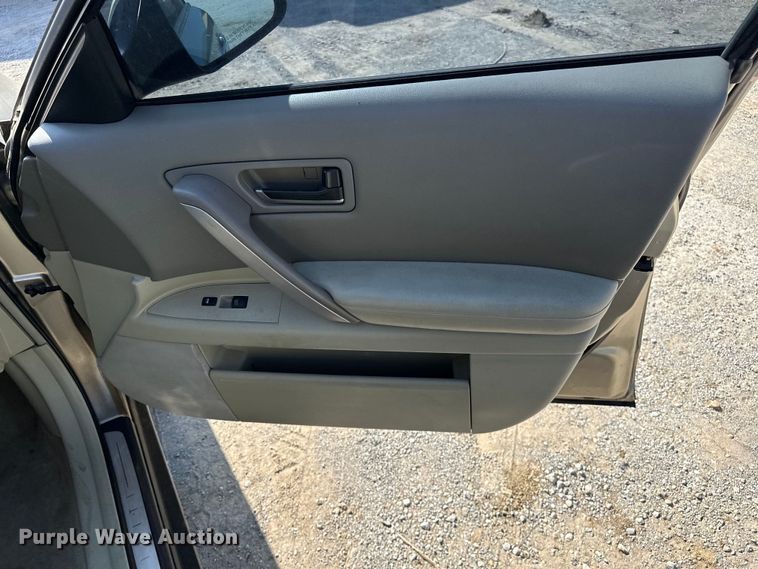 image for item NR9855 2003 Infiniti FX35 SUV