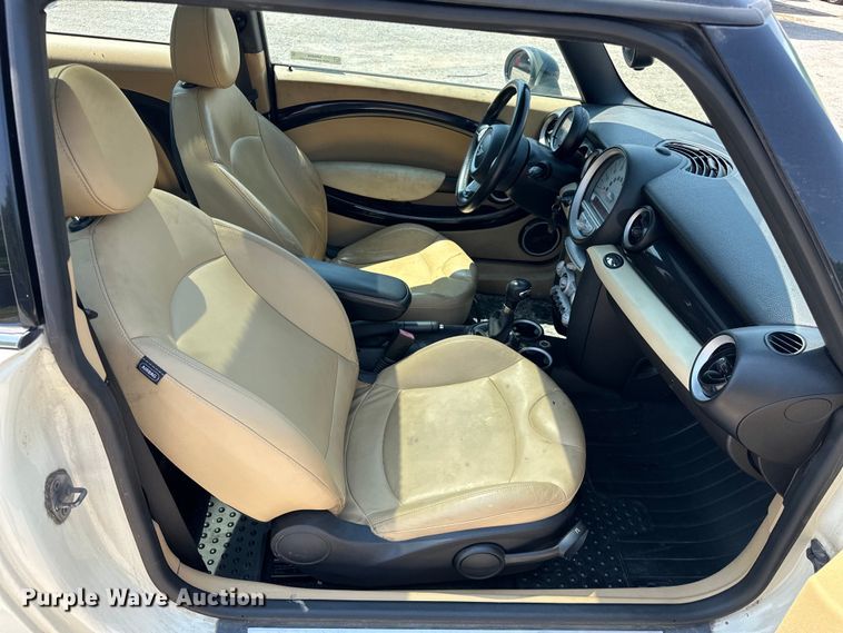 image for item NR9899 2010 Mini  Cooper 