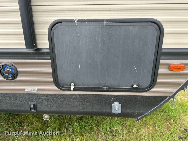 image for item NR9968 2020 Forrest River Inc.  Wildwood camper