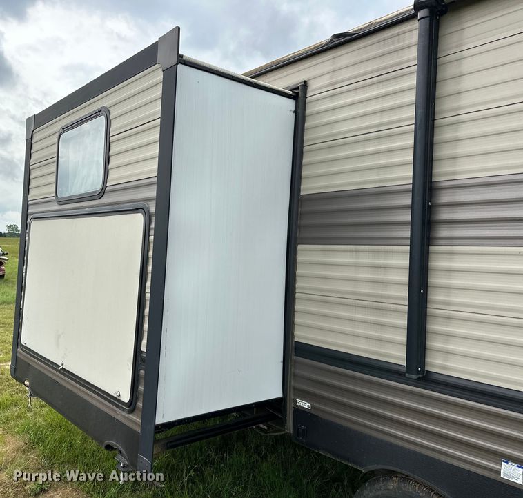 image for item NR9968 2020 Forrest River Inc.  Wildwood camper