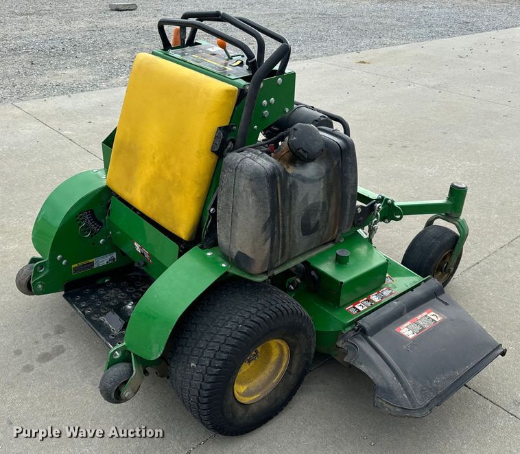 image for item OF9711 2022 John Deere 652R ZTR lawn mower