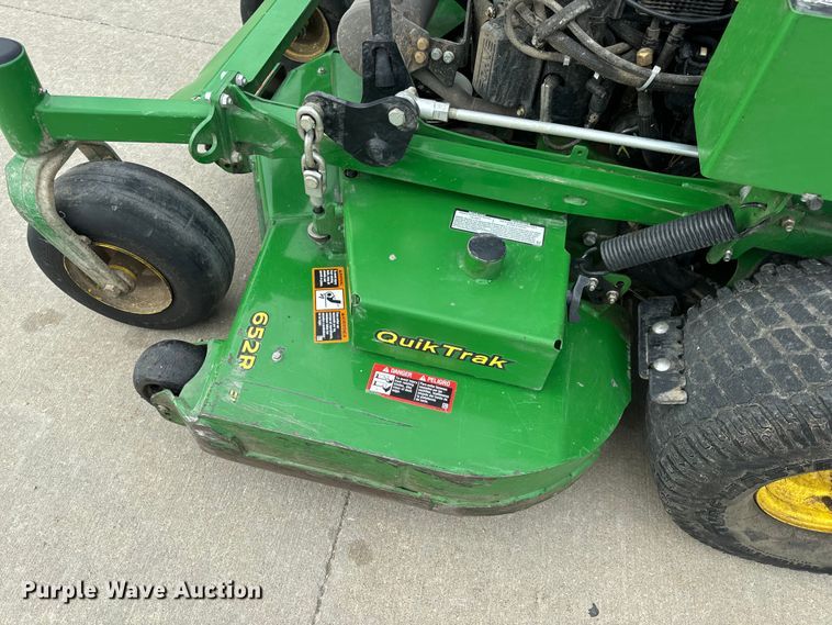 image for item OF9711 2022 John Deere 652R ZTR lawn mower