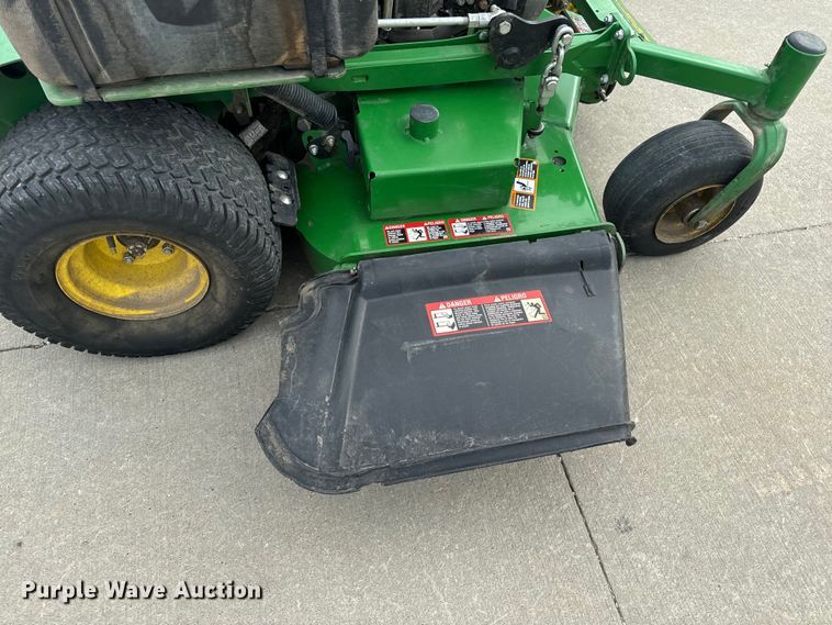 image for item OF9711 2022 John Deere 652R ZTR lawn mower