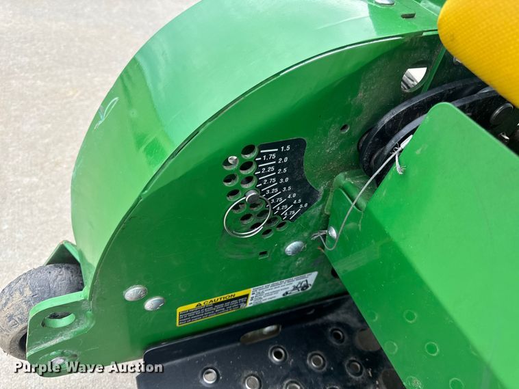 image for item OF9711 2022 John Deere 652R ZTR lawn mower