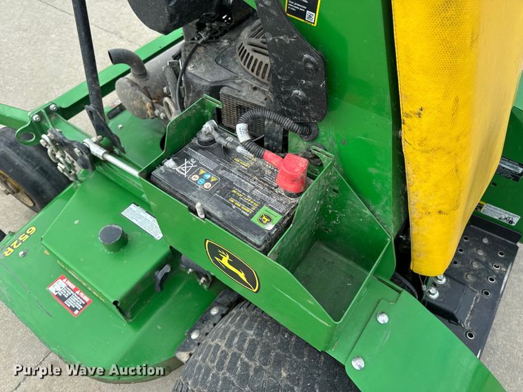 image for item OF9711 2022 John Deere 652R ZTR lawn mower