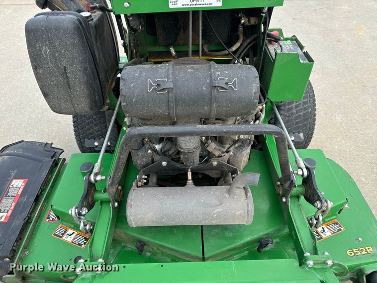 image for item OF9711 2022 John Deere 652R ZTR lawn mower