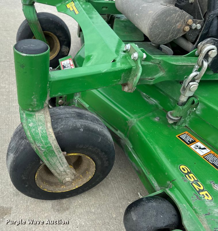 image for item OF9711 2022 John Deere 652R ZTR lawn mower