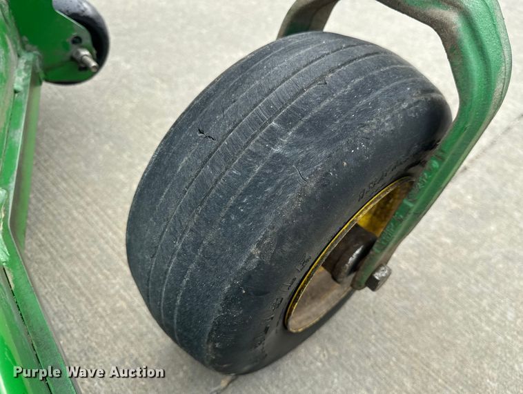 image for item OF9711 2022 John Deere 652R ZTR lawn mower