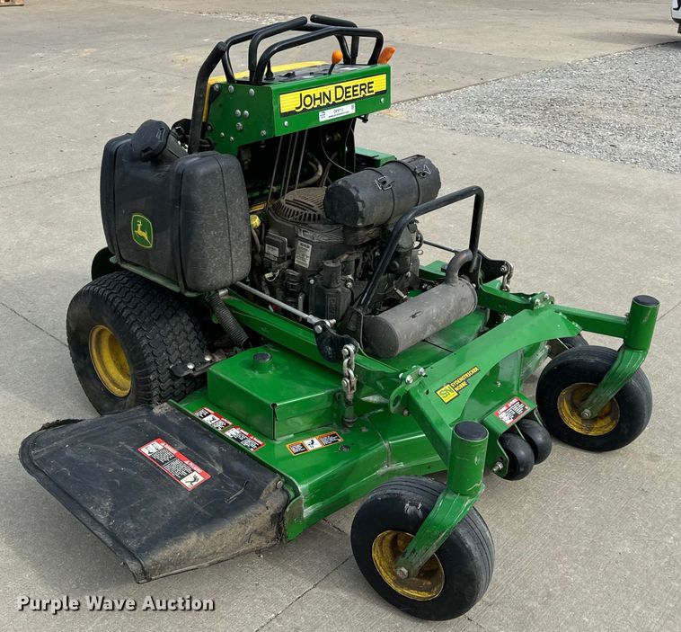 image for item OF9712 2022 John Deere 652R ZTR lawn mower