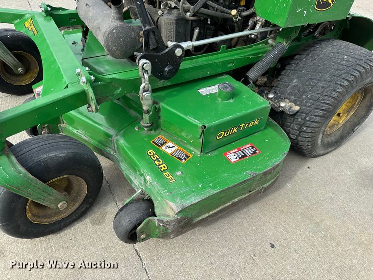 image for item OF9712 2022 John Deere 652R ZTR lawn mower