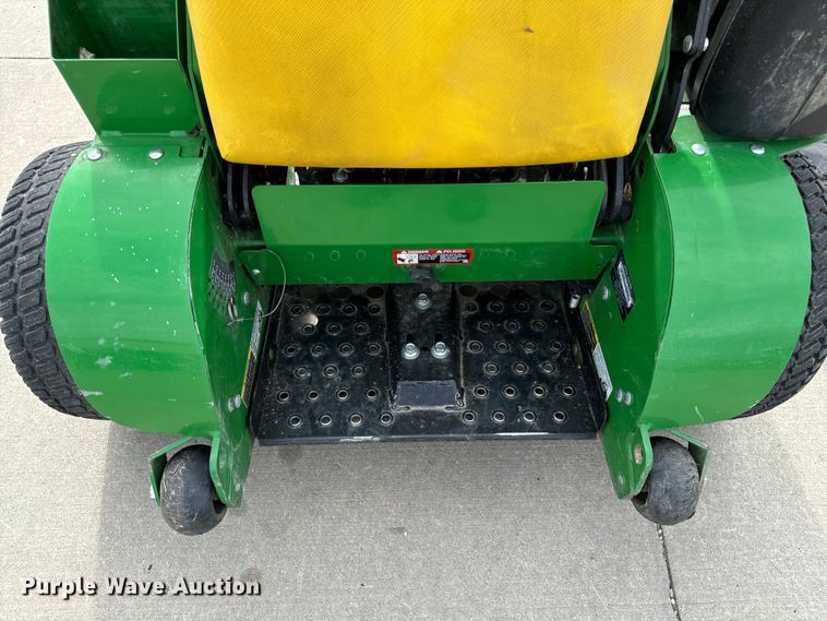 image for item OF9712 2022 John Deere 652R ZTR lawn mower