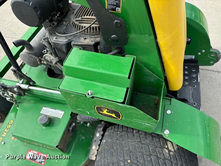 image for item OF9712 2022 John Deere 652R ZTR lawn mower