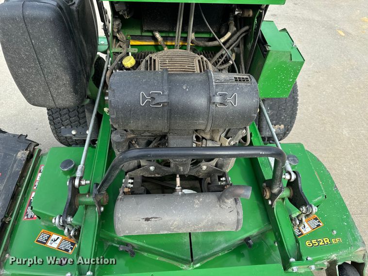image for item OF9712 2022 John Deere 652R ZTR lawn mower