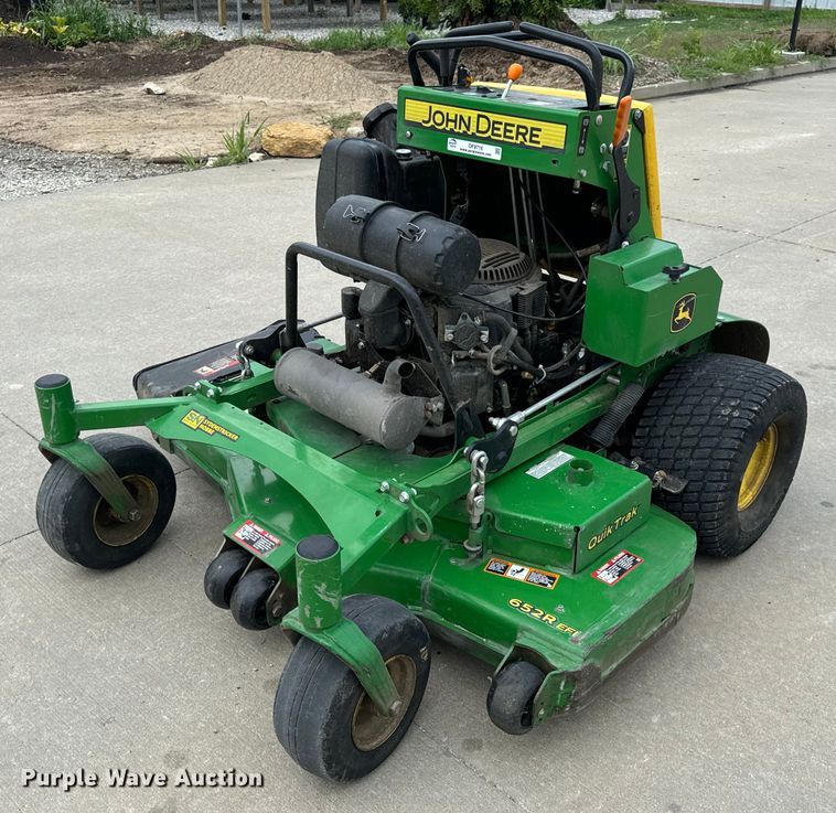 image for item OF9716 2022 John Deere 652R ZTR lawn mower