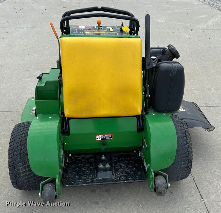 image for item OF9716 2022 John Deere 652R ZTR lawn mower