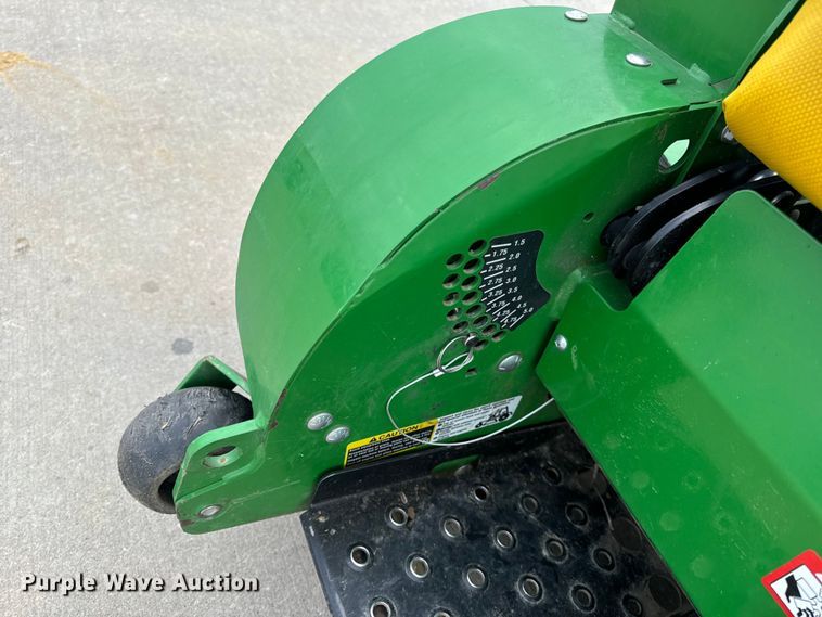 image for item OF9716 2022 John Deere 652R ZTR lawn mower