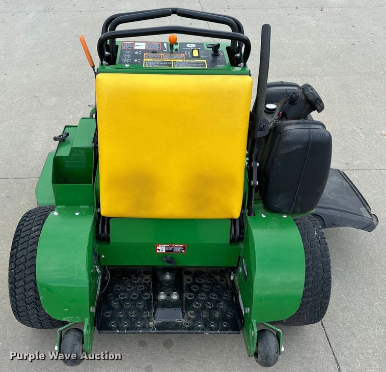 image for item OF9717 2022 John Deere 652R  ZTR lawn mower