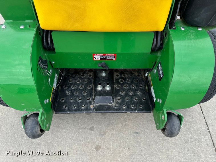 image for item OF9717 2022 John Deere 652R  ZTR lawn mower