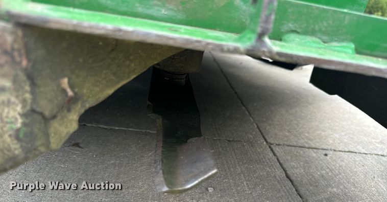 image for item OF9718 2021 John Deere 661R ZTR lawn mower