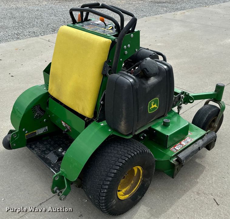image for item OF9720 2020 John Deere 652R ZTR lawn mower
