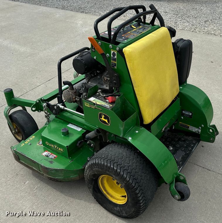 image for item OF9720 2020 John Deere 652R ZTR lawn mower