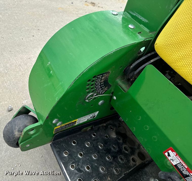 image for item OF9720 2020 John Deere 652R ZTR lawn mower