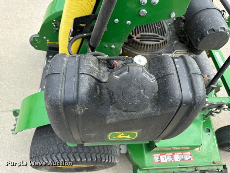 image for item OF9720 2020 John Deere 652R ZTR lawn mower