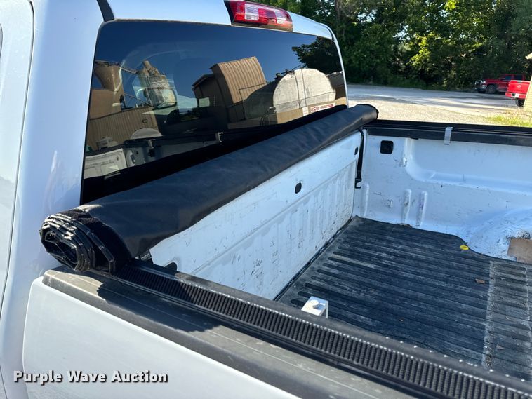 image for item OF9723 2019 GMC Sierra 1500 Double Cab pickup truck