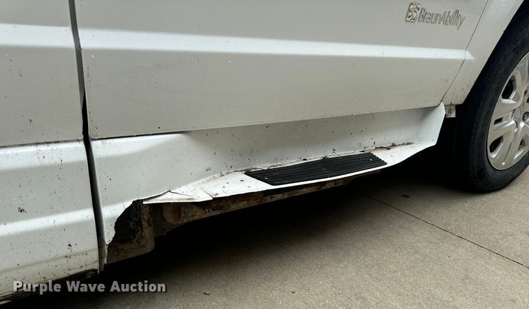 image for item OF9732 2017 Braun Ability Grand Caravan handicap accessible van