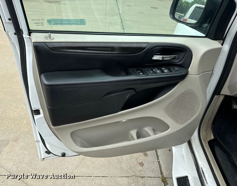 image for item OF9732 2017 Braun Ability Grand Caravan handicap accessible van