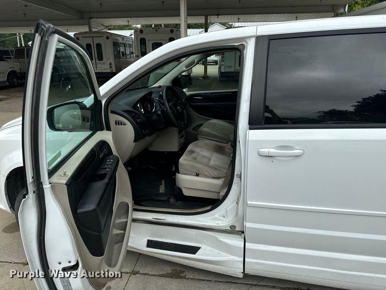 image for item OF9732 2017 Braun Ability Grand Caravan handicap accessible van