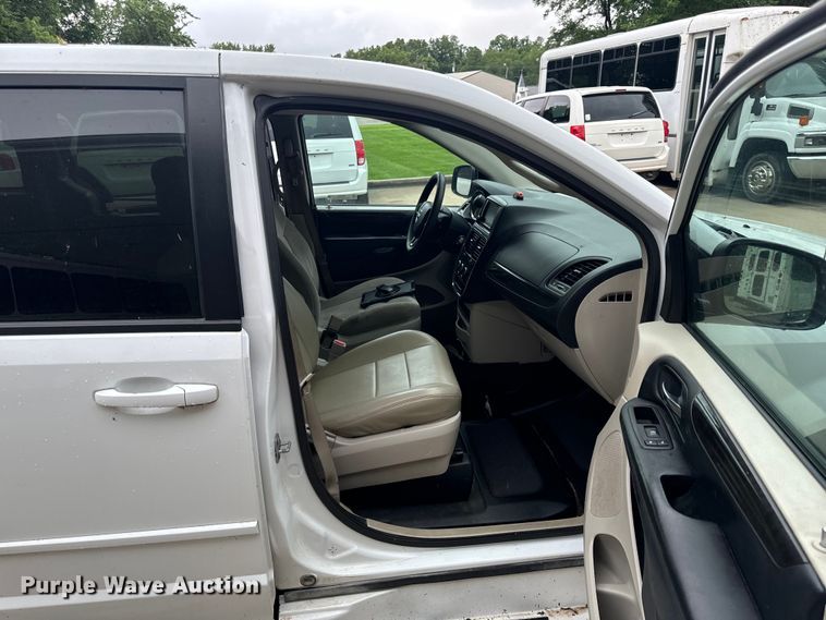 image for item OF9732 2017 Braun Ability Grand Caravan handicap accessible van