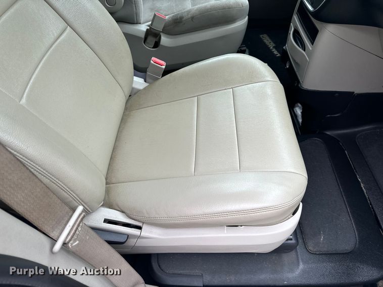 image for item OF9732 2017 Braun Ability Grand Caravan handicap accessible van