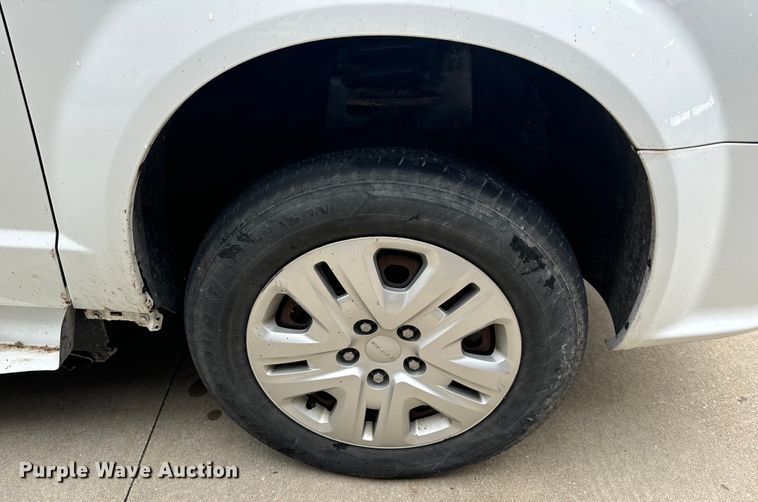 image for item OF9732 2017 Braun Ability Grand Caravan handicap accessible van