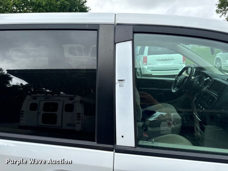 image for item OF9733 2017 Dodge Grand Caravan handicap accessible van