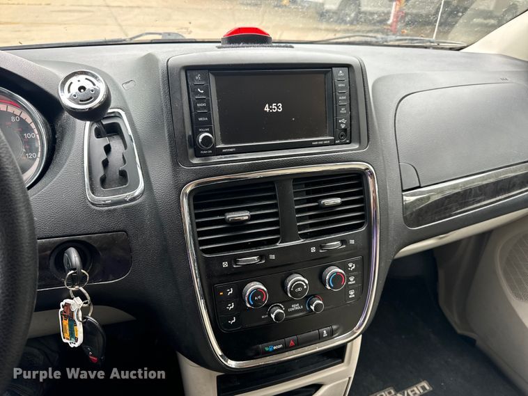 image for item OF9733 2017 Dodge Grand Caravan handicap accessible van