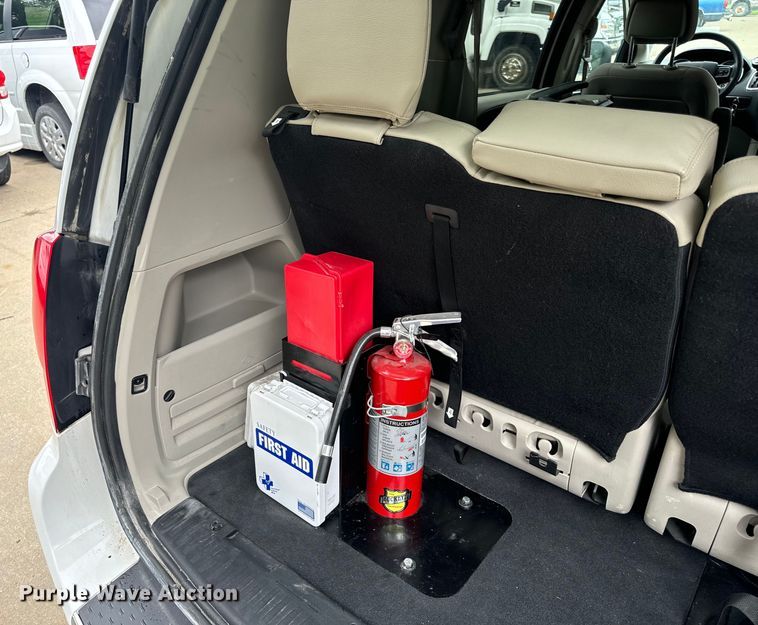 image for item OF9733 2017 Dodge Grand Caravan handicap accessible van