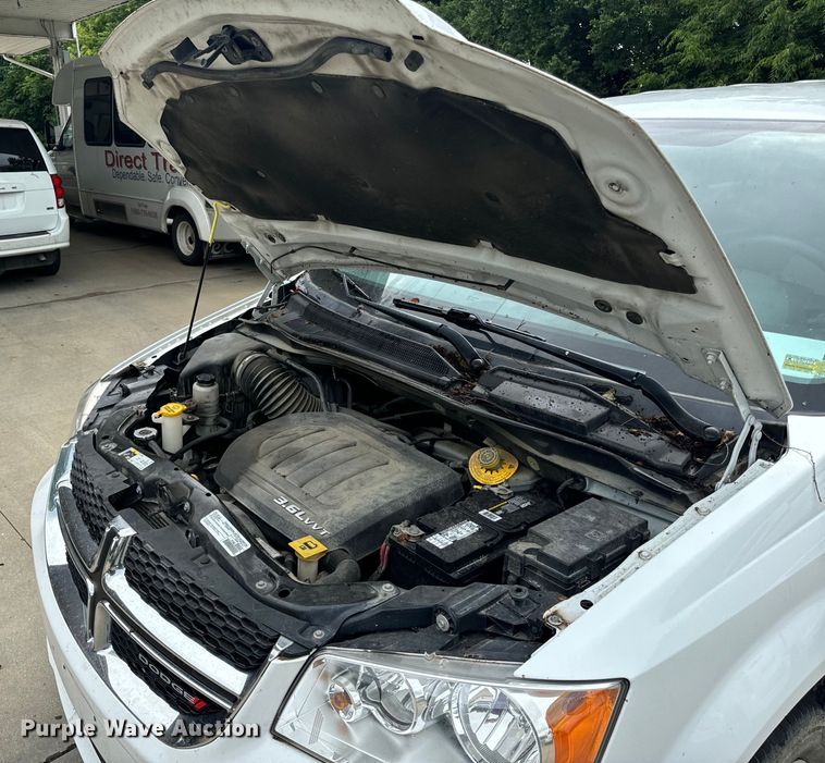 image for item OF9733 2017 Dodge Grand Caravan handicap accessible van