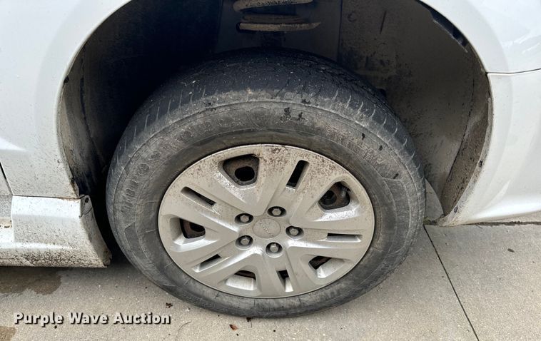 image for item OF9733 2017 Dodge Grand Caravan handicap accessible van