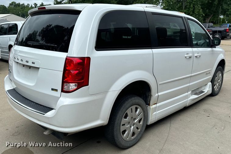 image for item OF9734 2017 Braun Ability Grand Caravan handicap accessible van