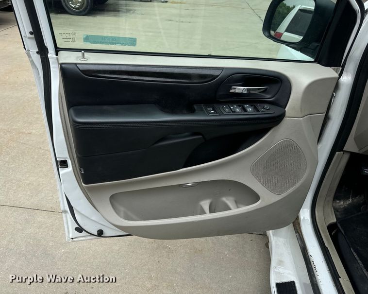 image for item OF9734 2017 Braun Ability Grand Caravan handicap accessible van